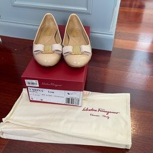 Ferragamo Vera Bow Flats